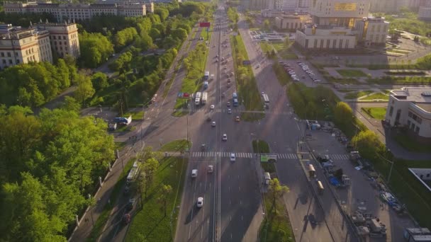 Panorama del tráfico urbano de Moscú — Vídeos de Stock