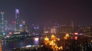 Gece vakti Guangzhou Endüstriyel Şehir Havası Panoraması. 4K Çin porseleni