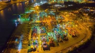 Singapur 4k zaman ayarlı gece limanı şehir manzaralı panorama