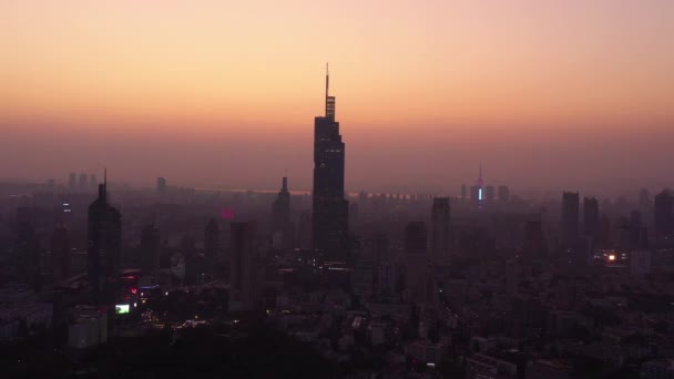 Vuelo Nocturno Sobre Panorama Aéreo Ciudad Nanjing Imágenes — Vídeo de stock