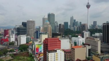 KUALA LUMPUR, MALAYSIA - SEPTEMBER 25 2018: kuala lumpur şehir merkezi panorama 4k circa 25 Eylül 2019 kuala lumpur, malaysia.r, malaysia.