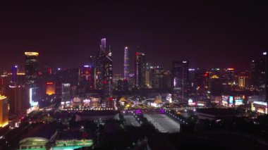 Gece vakti Guangzhou Endüstriyel Şehir Havası Panoraması. 4K Çin porseleni
