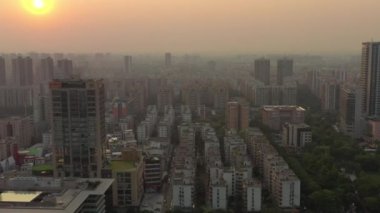 Gündüz vakti Guangzhou Endüstriyel Şehir Havası Panoraması. 4K Çin porseleni