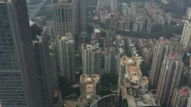 Gündüz vakti Guangzhou Endüstriyel Şehir Havası Panoraması. 4K Çin porseleni