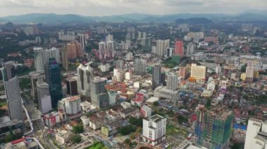 KUALA LUMPUR, MALAYSIA - SEPTEMBER 25 2018: kuala lumpur şehir merkezi panorama 4k circa 25 Eylül 2019 kuala lumpur, malaysia.r, malaysia.