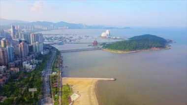 Zhuhai şehrindeki opera binasının havadan görünüşü, Çin, 4K