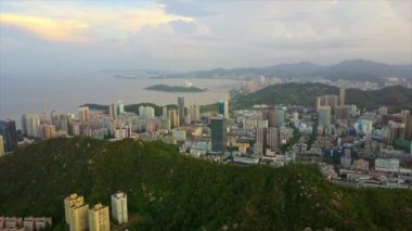 Zhuhai City, Çin 'deki deniz manzaralı şehir manzarası, 4k 