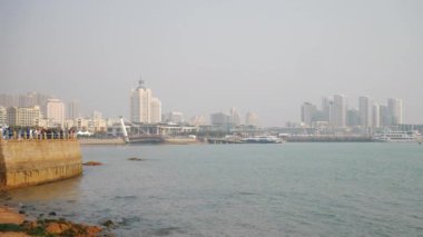 Qingdao şehrinin modern mimarisi. 