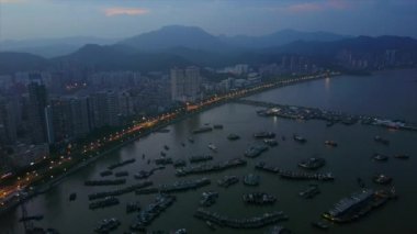 Zhuhai City, Çin 'deki deniz manzaralı şehir manzarası, 4k 