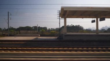 Guangzhou 'ya tren yolculuğu, Çin, POV, 4K 