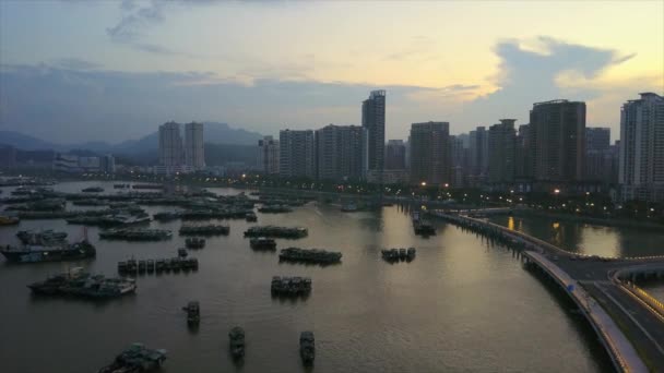 珠海市 4Kで海辺の街並みの空中ビュー — ストック動画