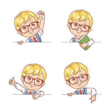 Gülümseyen akıllı öğrenci çocuk boş afiş tutun. 