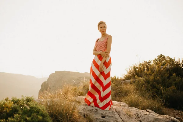 Pretty Blonde Young Woman Arms Crossed Red Dress Posing Ancient — Stock Photo, Image