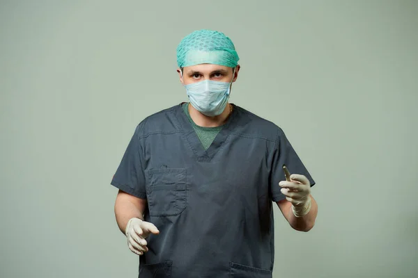 Cirurgião Esfrega Está Preparando Para Fazer Uma Incisão Paciente Com — Fotografia de Stock