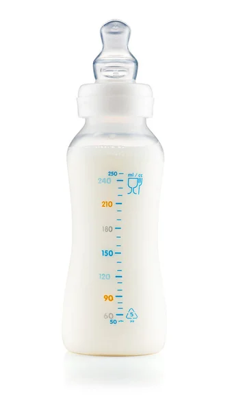 Biberón con leche aislada sobre fondo blanco — Foto de Stock