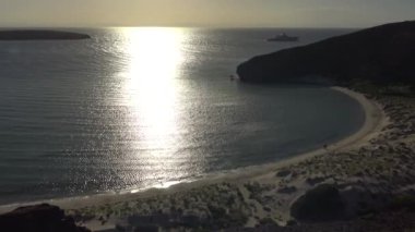 Meksika. La Paz' ı. Kaliforniya Körfezi'nin pitoresk sahili.