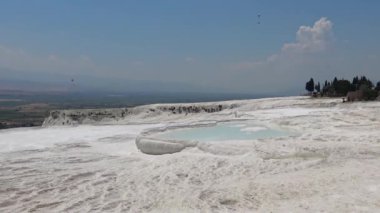 Dünyanın harikalarından biri de Pamukkale... Kapadokya'ya seyahat. Türkiye.