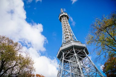 Petrin Gözcü Kulesi, Petrin tepesindeki küçük Eyfel Kulesi, Prag, Çek Cumhuriyeti, Ekim 09, 2017