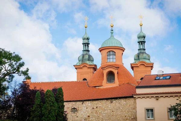 Katolska Kyrkan Saint Lawrence Petrin Hill Prag Tjeckien Oktober 2017 — Stockfoto