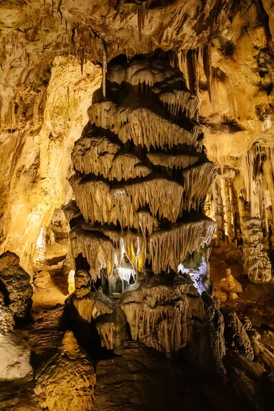 Sloup Sosuvka Grotten Met Unieke Stalagmiet Moravian Karst Tsjechië Juli — Stockfoto