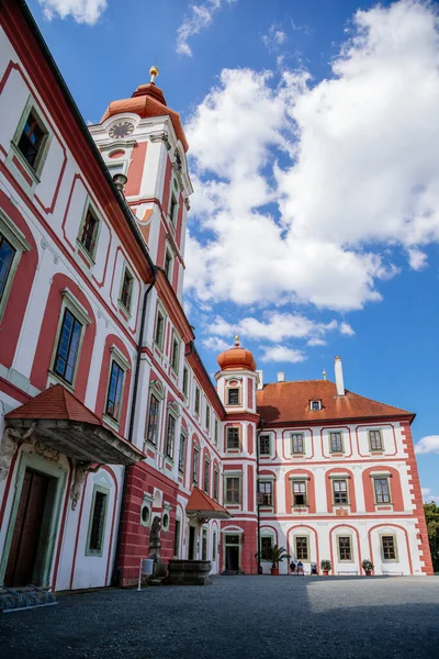 Chateau Mnichovo Hradiste Renässansslott Centrala Böhmen Tjeckien Augusti 2020 — Stockfoto