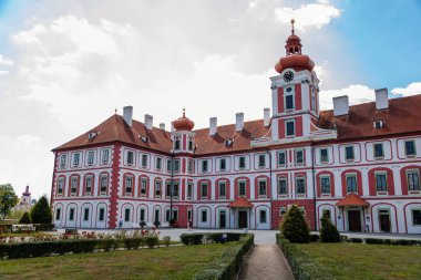 Chateau Mnichovo Hradiste, Rönesans Şatosu, Orta Bohem Bölgesi, Çek Cumhuriyeti, 16 Ağustos 2020