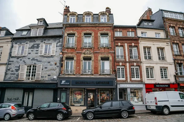 Historic Half Timbered Buildings Narrow Graphic Back Street Honfleur Νορμανδία — Φωτογραφία Αρχείου