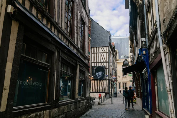 Gatorna Den Gamla Staden Rouen Med Traditionella Korsvirkeshus Rouen Normandie — Stockfoto