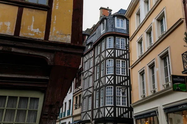 Nas Ruas Cidade Velha Rouen Com Casas Tradicionais Herança Meia — Fotografia de Stock