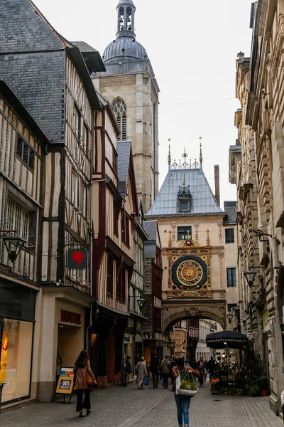 Maisons Colombages Dans Rue Avec Horloge Astronomique Grande Horloge Rouen — Photo
