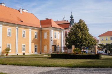 Duchcov Şatosu, klasik tarzda şato, Kuzey Bohemya, Çek Cumhuriyeti, 19 Eylül 2020