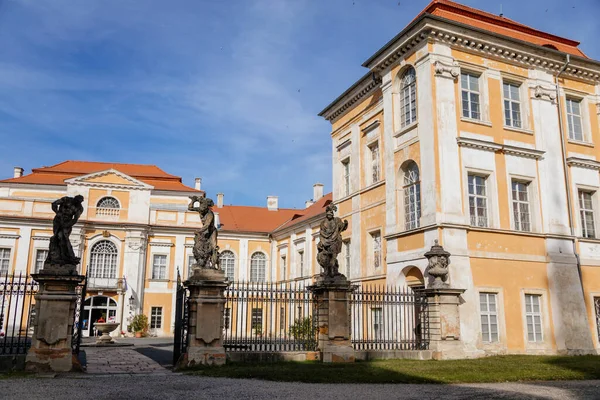 Slott Duchcov Slott Klassicistisk Stil Norra Böhmen Tjeckien September 2020 — Stockfoto