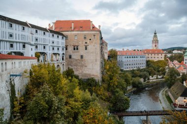 Ortaçağ Rönesans Şatosu Cesky Krumlov ve Vltava Nehri, Güney Bohemya, Çek Cumhuriyeti, 26 Eylül 2020