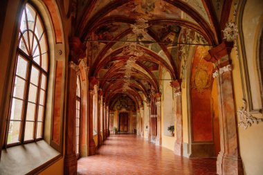 Tarihi Hıristiyan Manastırı Altın Taç Zlata Koruna, Güney Bohemya, Çek Cumhuriyeti, 26 Eylül 2020