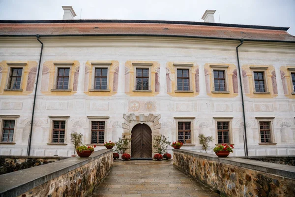 State Chateau Kratochvile Renaissance Residentie Aquarelstijl Omgeven Door Een Park — Stockfoto