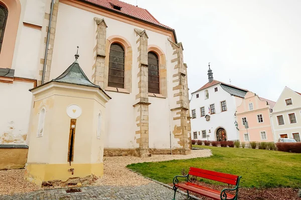 中世の町のルネサンス様式の建物 歴史的都市Horsovsky Tyn チェコ共和国 2018年12月31日 — ストック写真