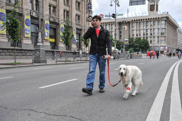 Kiev Ucrania Mayo 2009 Fin Semana Calle Principal Ciudad Khreshchatyk — Foto de Stock