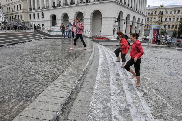 Kijów Ukraina Maja 2009 Weekend Głównej Ulicy Miasta Khreshchatyk Staje — Zdjęcie stockowe