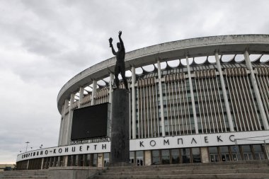 St. Petersburg, Rusya - 18 Haziran 2018: Lenin Spor ve Konser Kompleksi spor konser kompleksinin inşası. Moskova Olimpiyatları için 1980 yılında inşa edilmiştir.