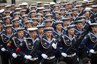 St. Petersburg, Rusya Federasyonu - 5 Mayıs 2018: Kuzey hazırlık Dergisi'nin onuruna İkinci Dünya Savaşı'nda Naziler Almanya üzerinde zafer yürüyüşünden önce birlikleri.