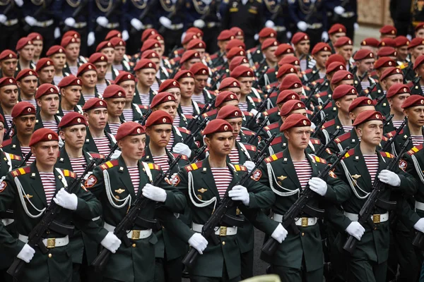 北西の準備レビュー軍第二次世界大戦でドイツのナチ勝利の名誉のパレード前にサンクトペテルブルク ロシア連邦 2018 — ストック写真