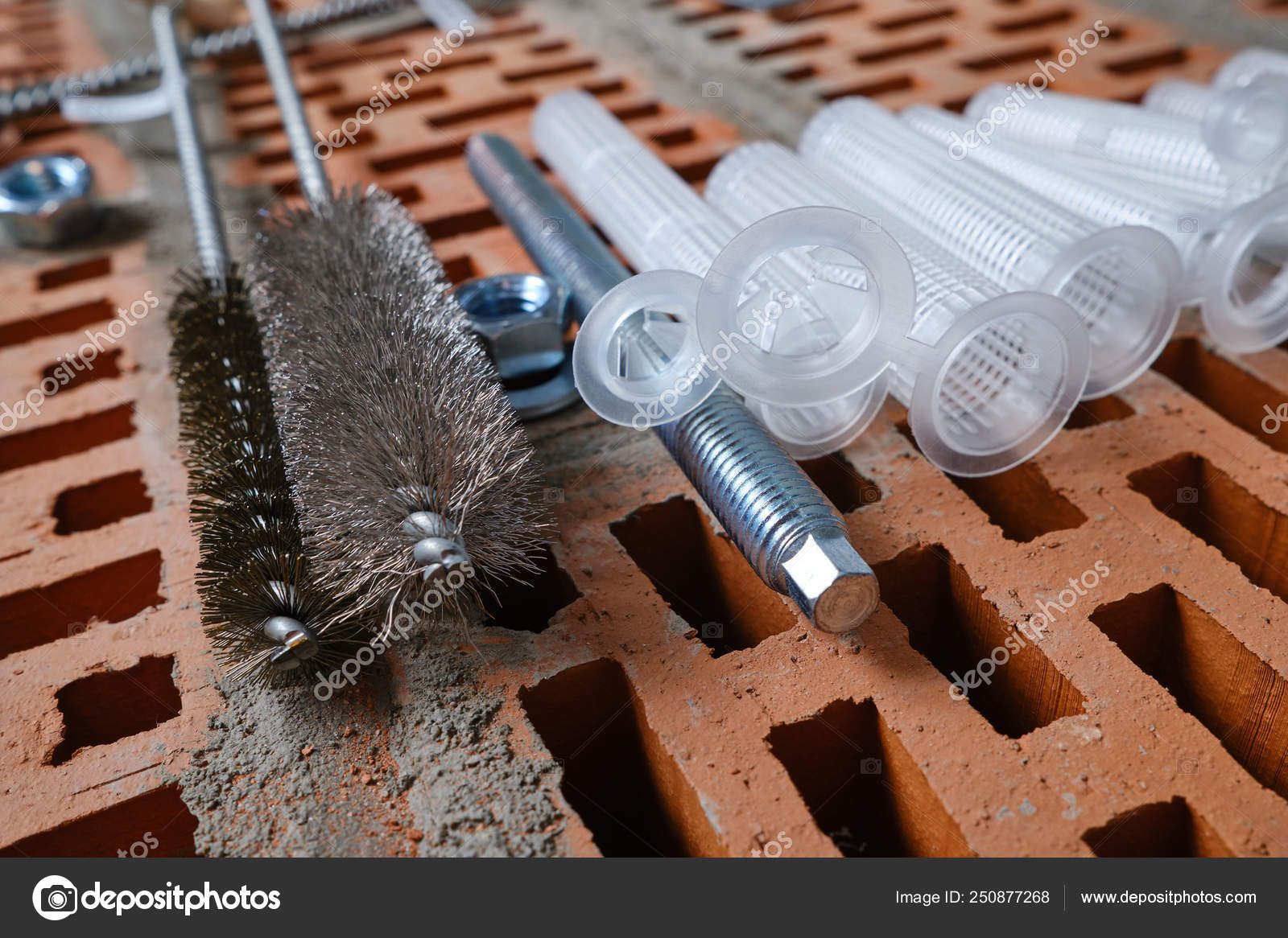 Set of parts for mounting anchors in hollow brick and concrete l