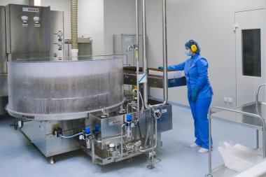 İlaç fabrikası, saf bitki üretimi için yalıtılmış 