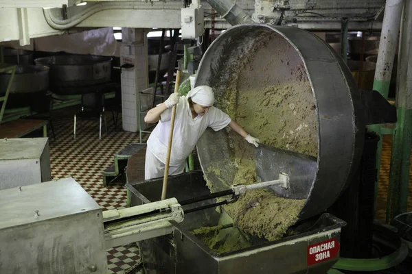 Padaria industrial para assar pão comum — Fotografia de Stock