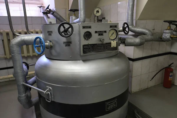 Vista de uma sala onde as sementes de culturas alimentares e biomateriais são st — Fotografia de Stock