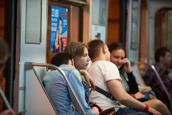 Saint Petersburg Russia June 2016 Night Subway Train Young People — Stock Photo, Image