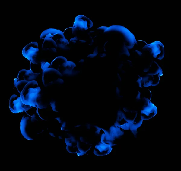 黒い背景に青い煙 3Dレンダリング 3Dイラスト — ストック写真