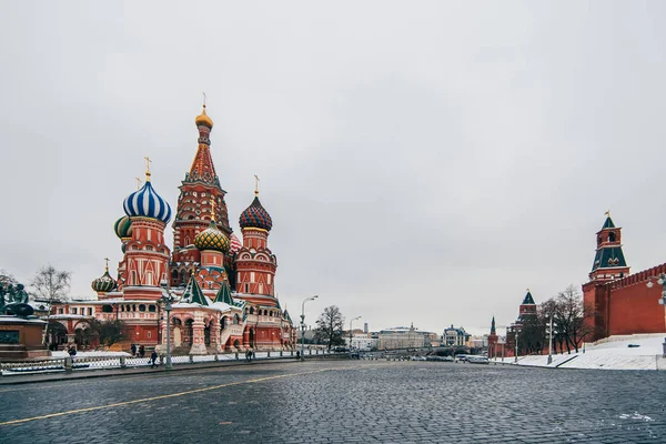 St basils katedralen på Röda torget, Moskva, Ryssland — Stockfoto