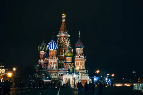 St basils kathedraal op het Rode plein, Moskou, Rusland — Stockfoto