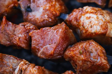 domuz eti şiş Barbekü ızgara üzerinde pişirilir